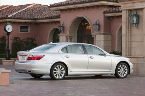 2010 Lexus LS460L