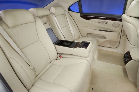 2010 Lexus LS460L